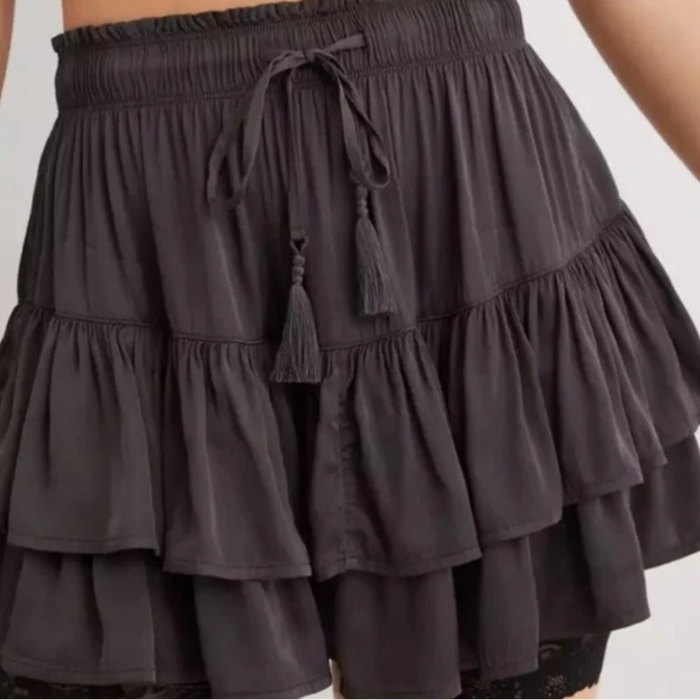 Aerie Black Tiered Ruffle Mini Skirt Size Medium
